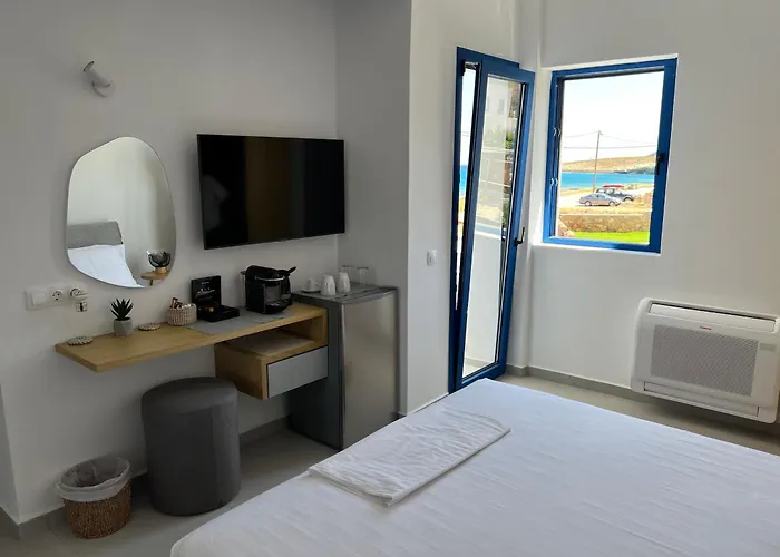 Kythera * Diakofti