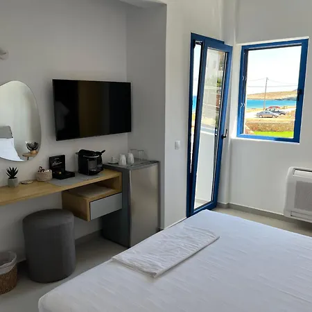 Kythera * Diakofti