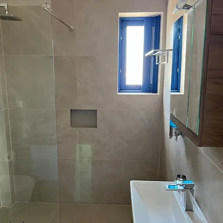 Kythera Hotel *